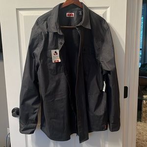 Men’s charcoal wrangler long sleeve shirt.